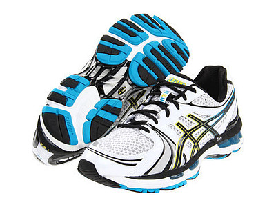 Comment taille les ASICS GEL-Kayano 18