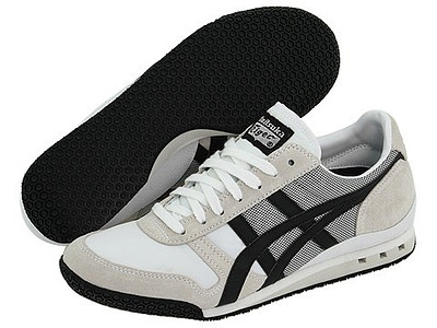 Comment taille les ASICS Ultimate 81
