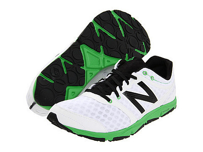 Guia de tamanho do New Balance 730 V1