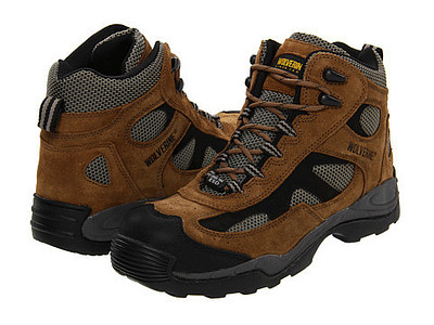 Come calzano le Wolverine Wolverine Slip Resistant Steel-Toe Static Dissipating Mid Athletic