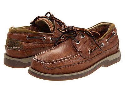 Wie fallen Sperry Top-Sider Mako 2-Eye Canoe Moc aus