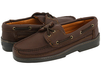 Como tallan las Minnetonka Moosehide Boat Moc