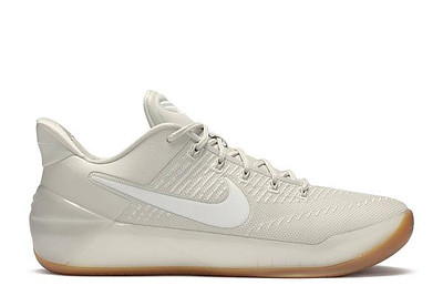 Wie fallen Nike Kobe A.D. aus