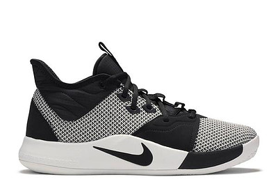 Wie fallen Nike PG 3 aus