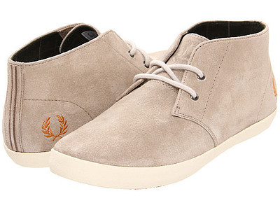 Come calzano le Fred Perry Byron Mid Suede
