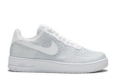 Come calzano le Nike Air Force 1 Flyknit Low