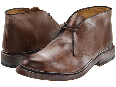 Comment taille les Frye James Chukka